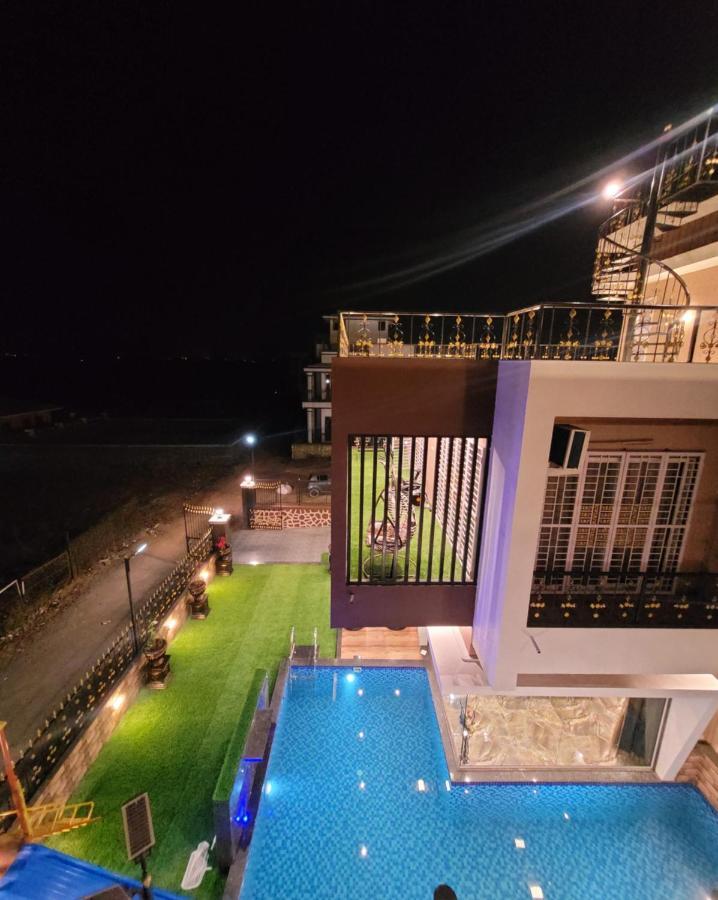 Mount Resorts Lonavala 5 Bhk Luxurious Villa With Private Pool And Full Size Cricket Football Turf 외부 사진
