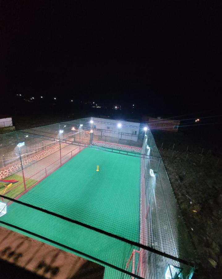Mount Resorts Lonavala 5 Bhk Luxurious Villa With Private Pool And Full Size Cricket Football Turf 외부 사진