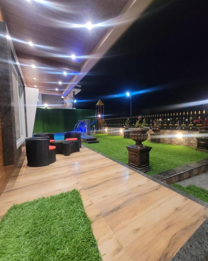 Mount Resorts Lonavala 5 Bhk Luxurious Villa With Private Pool And Full Size Cricket Football Turf 외부 사진
