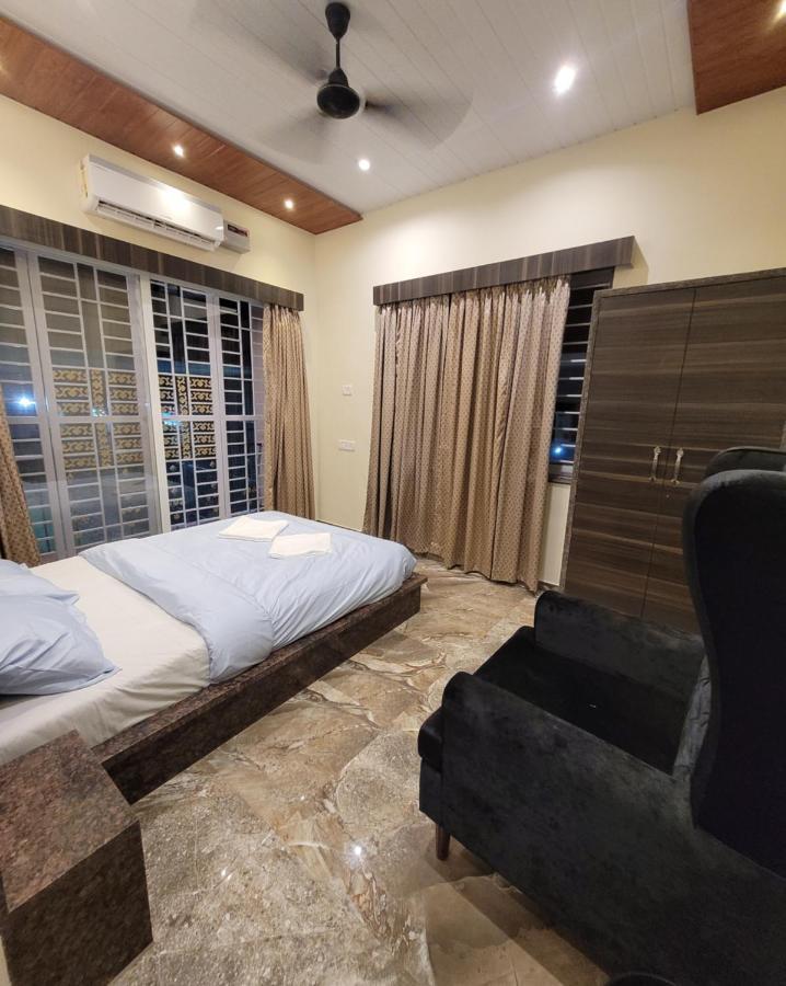 Mount Resorts Lonavala 5 Bhk Luxurious Villa With Private Pool And Full Size Cricket Football Turf 외부 사진